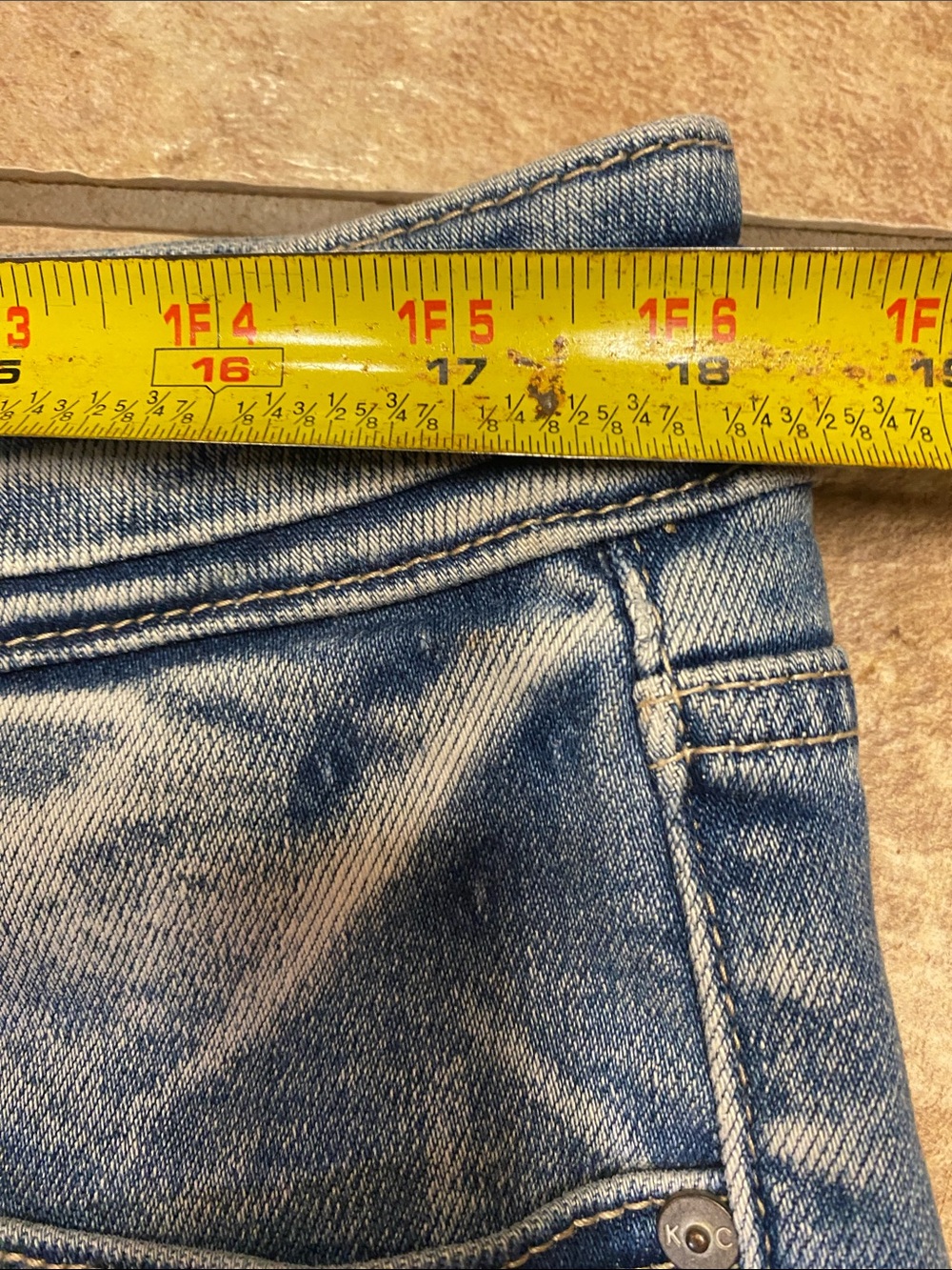 KanCan Women’s Medium Blue w/Fading Relaxed Tapered Cropped Jeans-32 Denim - Picture 7 of 11